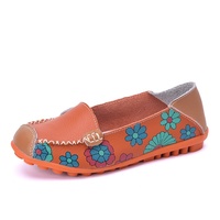 Sepatu Wanita Model Terbaru untuk Musim Semi Musim Panas, Loafer Hak Datar, Sepatu Ibu, Motif Cetak, Musim Gugur