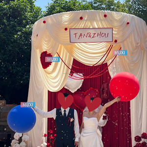 Tende per Sfondo Matrimonio all'Aperto, Drappeggio Bianco e Rosso con Cuori in Tessuto per Eventi e Feste - Product Image 3