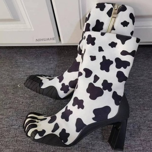 Botines de calcetín elástico con cinco puntas separadas para mujer, botines cortos tejidos con tacones cuadrados y Punta dividida de <span class=keywords><strong>estilo</strong></span> extraño, zapatos de moda - Product Image 2