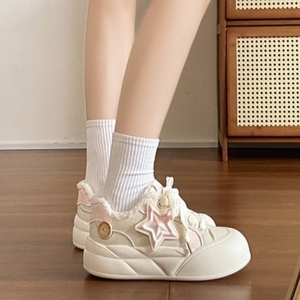 Zapatillas de deporte blancas con <span class=keywords><strong>plataforma</strong></span> forrada de lana cálida a la moda para mujer-Zapatos gruesos de diseño de estrella informal versátil - Product Image 2