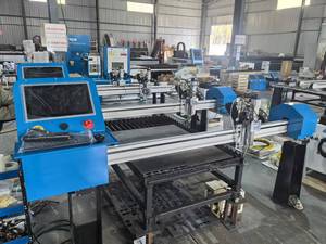 Máquina de Corte Láser de Fibra CNC Portátil con Sistema de Servoaccionamiento de CA, Pantalla Táctil 3015 6025 y <span class=keywords><strong>Control</strong></span> Remoto - Product Image 2