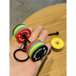 Pendentif haltère en caoutchouc souple de haute qualité, amusant et attrayant, avec chaîne détachable, porte-clés sportif à suspendre, cadeau pour hommes et femmes - Product Image 2