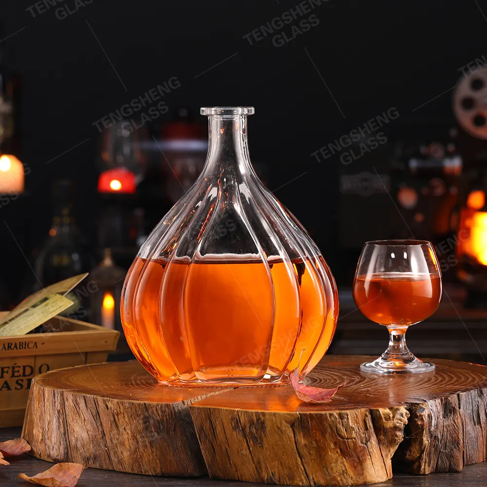 Creative pumpkin design with unique personality  lead-free crystal glass bottle  red wine bottle with cork stopper