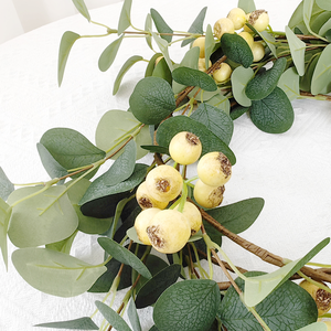 Vigne de Loquat Artificielle avec Feuilles d'Eucalyptus pour Décoration Florale et Végétale, Idéale pour la Maison, la <span class=keywords><strong>Porte</strong></span> et les Murs - Product Image 3