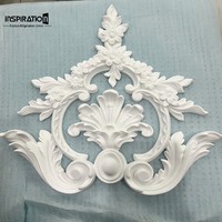 Rosace décorative de plafond en GRG pour restaurant, médaillon décoratif pour la conception d'un espace de repas, fronton segmenté classique en GRG