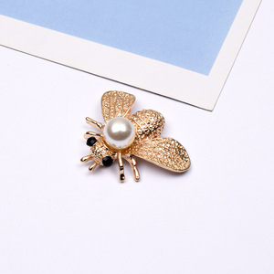 Jachon Ladies <span class=keywords><strong>DIY</strong></span> New Bee Pearl Broche Charme No Pin Flower Disc Alloy Acessórios Acessórios para o Cabelo Decoração Tie Broches - Product Image 2