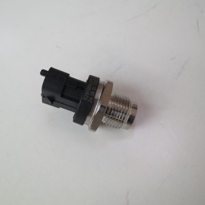 Pièces de moteur diesel ISB/ISF/ISX en gros, capteur de pression du rail commun 0281006325 - Product Image 2