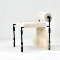 Chaise de salle à manger moderne de luxe léger pour hôtel, restaurant, café, avec structure métallique et tissu en crin de cheval, et dossier rafraîchissant pour salle à manger