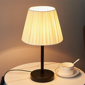 Lámpara de Mesa Moderna Minimalista de Alta Gama para Dormitorio, Lámpara de Noche de Cristal Retro Escandinavo de Lujo, Regulable, Entrada de 5V - Product Image 6