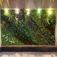 Décoration murale personnalisée de plantes artificielles de style jungle conception de toile de fond de verdure plante suspendue herbe verte pour la décoration de la maison