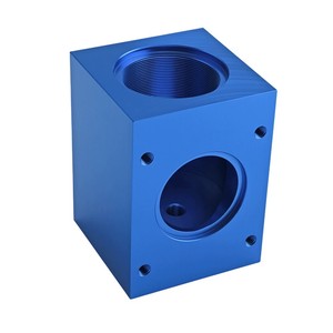 Bloque Hidráulico de Aislamiento a Explosiones Personalizado por el Fabricante, AL6061 Anodizado, Flujo de 0.1 GPM, 200 bar - Product Image 2