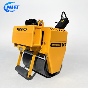 Rouleau vibrant pour moteur diesel Mini compacteur de sol à roue unique pour construction multifonctionnelle Moteur à noyau pour petits espaces - Product Image 1