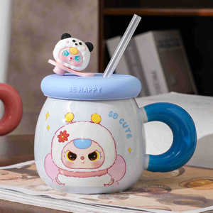 Mug en céramique au design moderne 2025 avec couvercle pour couples, tasse à paille pour enfants, cadeau du Festival Qixi, tasse à eau pour usage domestique pour bébé de trois ans - Product Image 3