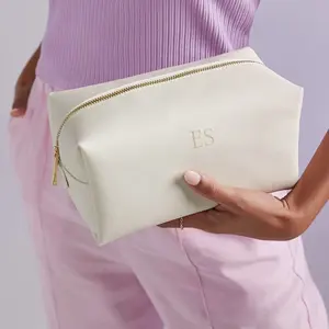 Bolsa de maquiagem com logotipo personalizado, luxuosa bolsa de couro PU para maquiagem de dama de honra, bolsa cosmética com zíper