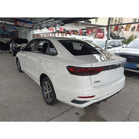 Guazi Geely Emgrand 2025 Voiture d'occasion à vendre Berline essence 5 places Automatique Traction avant Conduite à gauche Transport professionnel Traitement rapide des commandes