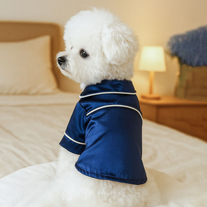 Pijama de Luxo em Cetim de Seda para Pets, Roupa de Dormir com Botões e Gola Lapela, Estampado, para Cães Pequenos e Gatos, Roupa de Lazer para Ambientes Internos - Product Image 2