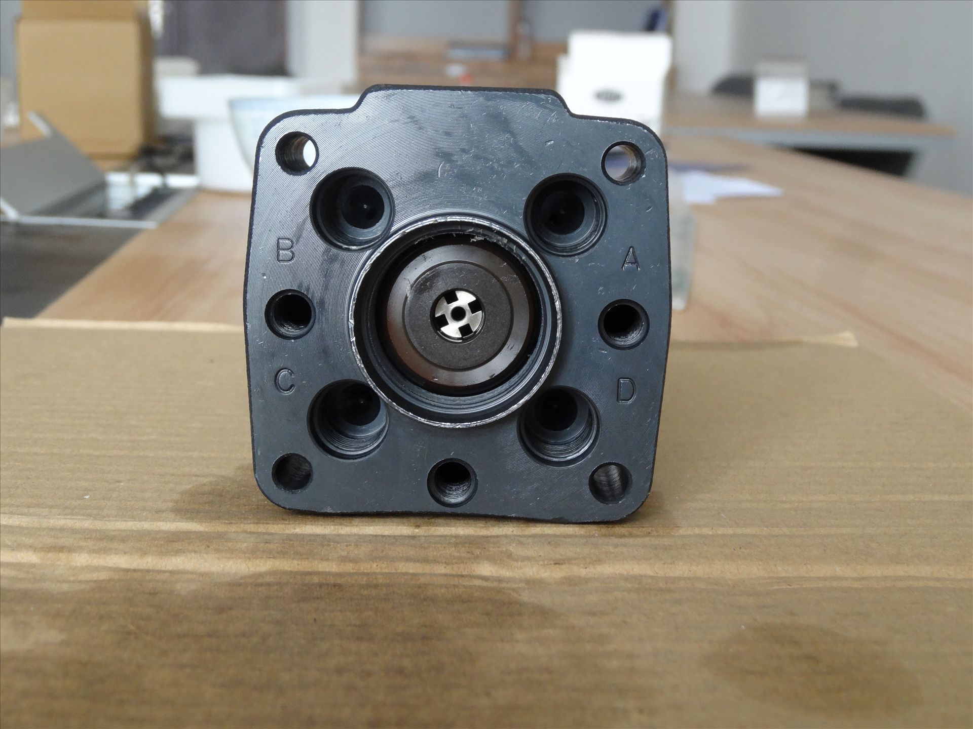 4/10R VE pump rotor head 146400-2220 9 461 610 167 fuel diesel injector pump head rotor 9461610167 1464002220 for MITSUBISHI