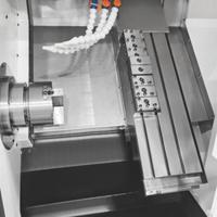 Torno CNC de bancada inclinada de alta rigidez y servicio medio, motor único, gran diámetro, procesamiento automático de roscas de eje de tubería de aceite para metal.