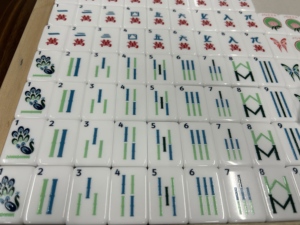 Tuiles de mahjong modernes portables en acrylique bleu-blanc pour jeu de mahjong américain 4 joueurs - Product Image 4