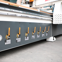 HUAHUA SKG-812M Promotion Machine de fraisage CNC industrielle automatique multi-broches pour le travail du bois, la fabrication de portes et d'armoires