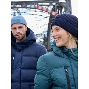 Abrigo corto de invierno para mujer, merchandising sostenible - Product Image 6