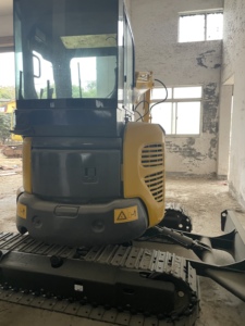 Excavadora KOMATSU 35 Usada de Alta Calidad, Komatsu PC35MR de 3.5 Toneladas, 90% Nueva, Original, con EPA y CE, para Excavación Agrícola - Product Image 2