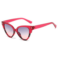 Lunettes de soleil œil-de-chat élégantes et décontractées pour femmes, protection UV, verres PC – Tendance transfrontalière européenne et américaine, personnalité affirmée