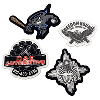 Patch en caoutchouc brodé 3D en PVC souple gaufré, avec logo personnalisé, auto-adhésif et thermocollant, pour vêtements, jeans et chapeaux