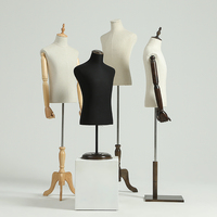 Maniquí Masculino de Medio Cuerpo con Base de Madera, Recubierto de Tela, Nuevo Diseño