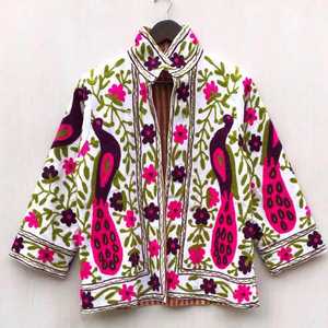 Chaqueta de Terciopelo con Diseño Floral de Pavo Real, Estilo Étnico, Chaqueta Corta, Estilo Uzbeko Vintage, Exportador OEM de India - Product Image 1