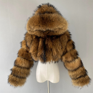 All'ingrosso giacca di <span class=keywords><strong>pelliccia</strong></span> morbida e calda e morbida con cappuccio e taglio personalizzato con Logo invernale di lusso in vera <span class=keywords><strong>pelliccia</strong></span> di procione da donna in <span class=keywords><strong>pelliccia</strong></span> di volpe naturale - Product Image 5