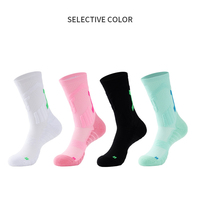 Chaussettes de sport Jingwen OEM, chaussettes de compression athlétiques pour le sport
