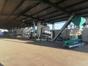 Juego completo Estándar Moderno 2000 Kg/h Línea <span class=keywords><strong>de</strong></span> producción <span class=keywords><strong>de</strong></span> pellets <span class=keywords><strong>de</strong></span> alimentación para ganado y aves <span class=keywords><strong>de</strong></span> corral <span class=keywords><strong>Precio</strong></span> <span class=keywords><strong>de</strong></span> fábrica - Product Image 6
