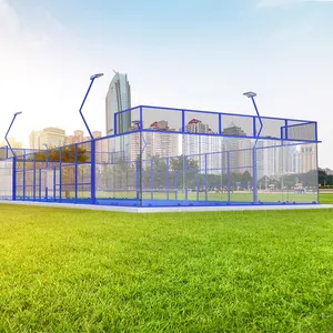 室内和室外乐趣与全景玻璃围栏帕德尔网球场由模块化球场供应商。