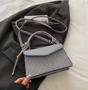 Bolso informal, bolso cuadrado pequeño y sencillo, bolso de hombro de color sólido a la moda para mujer, bolso cruzado retro de verano, bolso tote - Product Image 3