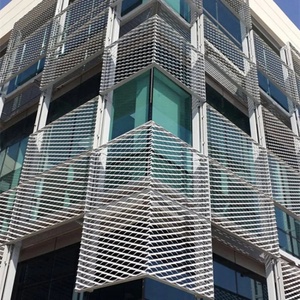 Service de Traitement Professionnel pour la Découpe de Treillis Métallique Galvanisé Déployé à Trous Carrés Décoratifs pour Clôtures - Product Image 3