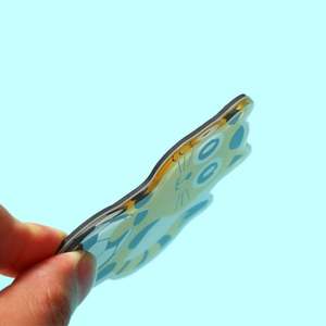 Porte-clés magnétique personnalisé en acrylique, forme Art Déco, motif dessin animé anime, écologique, étanche, pour anniversaire - Product Image 6