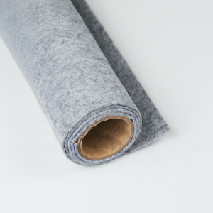 Tapis d'allée en feutre fait main de qualité supérieure Rouleau rouge/blanc Tapis de mariage pour cérémonies et événements - Product Image 1