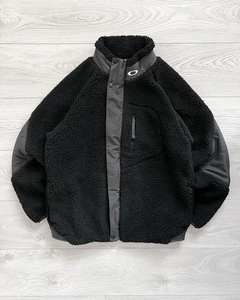 कस्टम यूनिसेक्स ध्रुवीय ऊन हूडेड जैकेट सर्दियों फैशन ऊन हेवीवेट गर्म स्ट्रीटवियर पुरुषों के लिए - Product Image 2