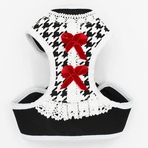 Kingtale Réglable Petit <span class=keywords><strong>Chiot</strong></span> <span class=keywords><strong>Chien</strong></span> Harnais En Maille Gilet avec Noeud <span class=keywords><strong>Papillon</strong></span> Parfait pour la Fête De Mariage De Vacances - Product Image 1