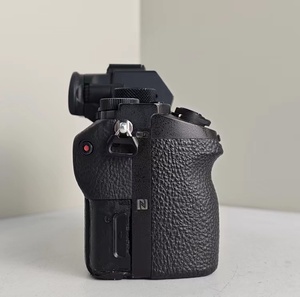 กล้องมิเรอร์เลสฟูลเฟรม A7R2 รุ่นขายดีที่สุด กล้องวิดีโอ 4K พร้อมการ์ด SD เซ็นเซอร์ Exmor R CMOS กล้องมือสอง - Product Image 5