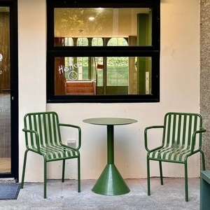 <span class=keywords><strong>Petite</strong></span> <span class=keywords><strong>table</strong></span> <span class=keywords><strong>et</strong></span> chaise en fer imperméable pour les loisirs en plein air pour les repas dans la cour, le balcon <span class=keywords><strong>et</strong></span> le <span class=keywords><strong>jardin</strong></span>. - Product Image 6