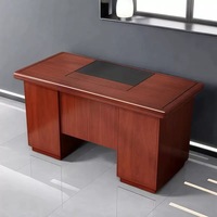 Bureau de direction en bois avec plusieurs tiroirs, grand espace de rangement, table de bureau pour manager