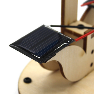 ชุดพัดลมพลังงานแสงอาทิตย์ไม้ DIY การทดลองวิทยาศาสตร์ของเล่นเพื่อการศึกษา STEM สำหรับเด็กอายุ 4 6 ปี - Product Image 1