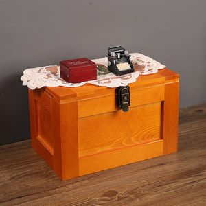 Boîte de rangement en bois massif Master Gu avec serrure pour enfants, organisateur de bureau à domicile, couleur bois naturel 5070 - Product Image 1