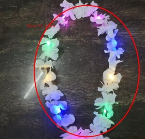Collares de Flores Luminosos LUYI-LED, Collar de Flores Suaves con Luces, Arcoíris Hawaiano, para Fiestas Tropicales, Carnaval, Graduación, Día de San Valentín - Product Image 5