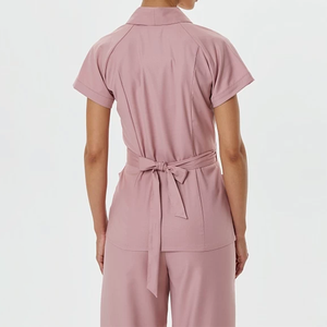 Divise Ospedaliere Personalizzate Bestex, Uniformi Chirurgiche Traspiranti a Maniche Corte e Vestibilità Slim per Medici e Infermieri - Product Image 3