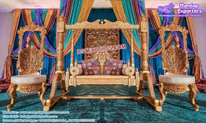 Columpio de escenario Mehndi musulmán y lámparas marroquíes Nueva boda musulmana Columpio de pavo real Boda elegante Tema musulmán Mehndi Jhoola Set EE. UU. - Product Image 5