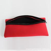 Trousse à crayons et sac de papeterie en néoprène noir, dessiné à la main, lavable et zippé, pour enfants de l'école primaire et de la maternelle