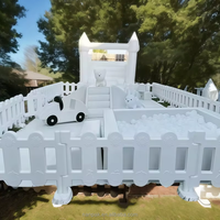 Équipement de jeu souple avec château gonflable, clôture blanche, toboggan, balançoire, articles de jeu souples pour tout-petits, idéal pour la location de fêtes d'anniversaire pour enfants